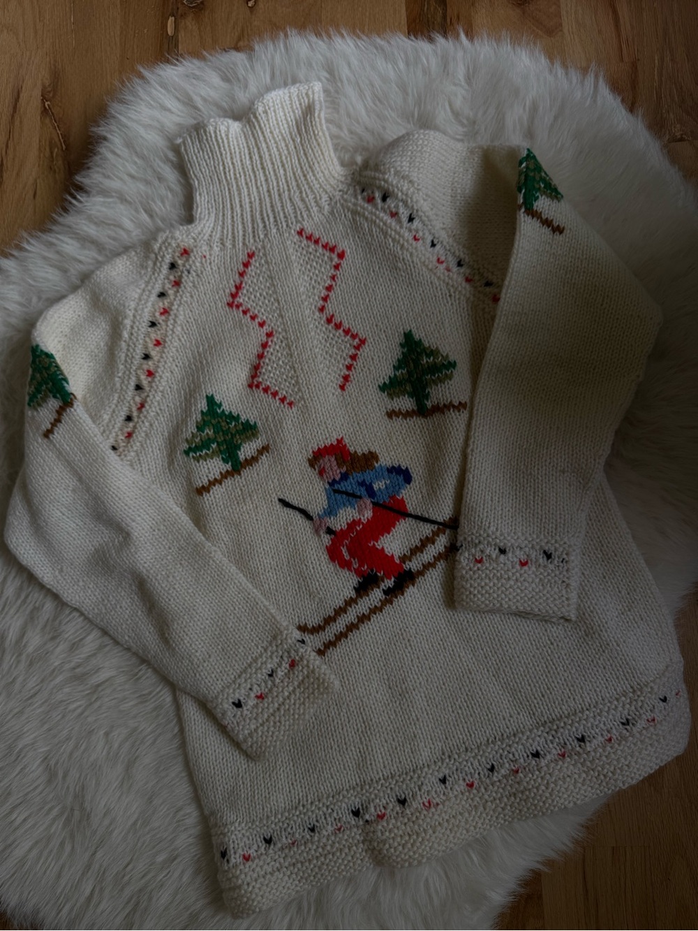 Vintage Cream Ski Turtleneck Sweater - 100% virgin wool